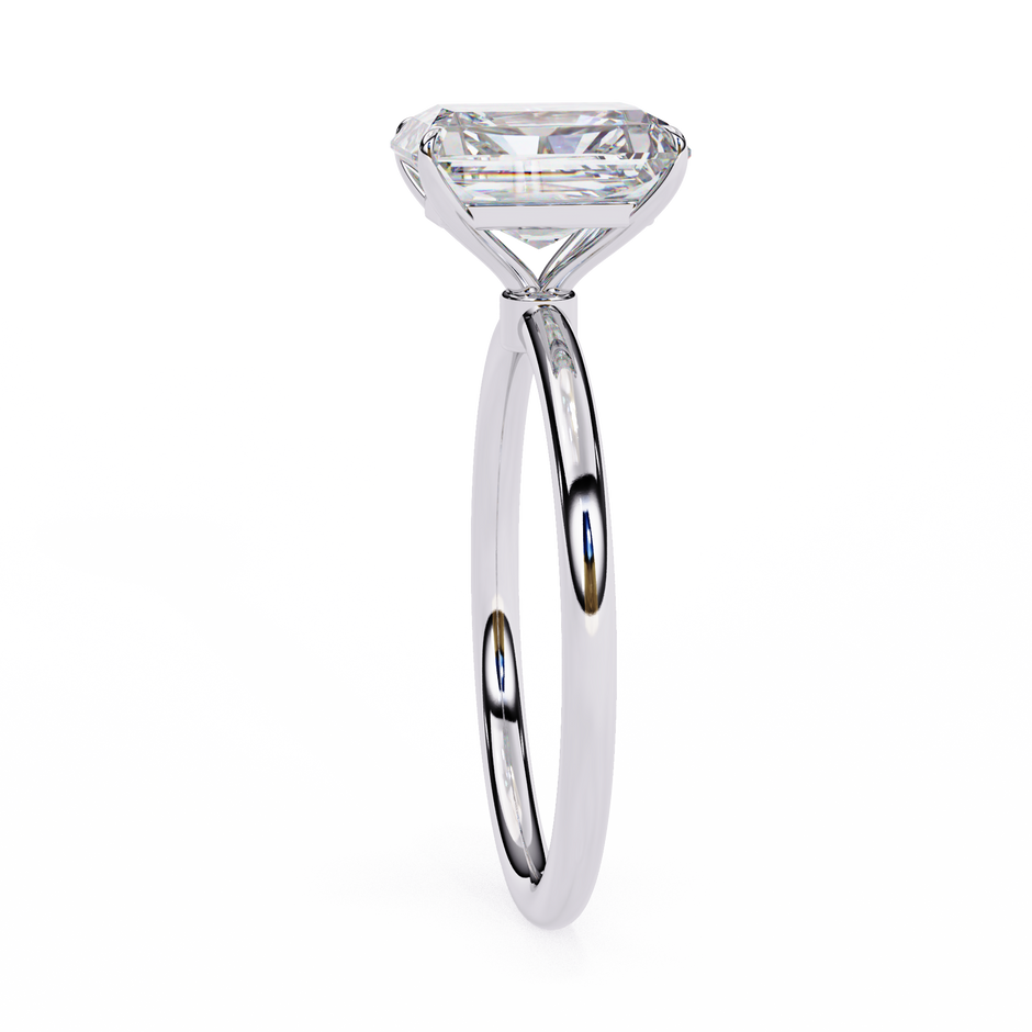 Oval-Cut Diamond Solitaire Ring in 10k–18k Gold